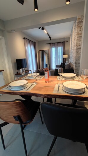 公寓 | 2 多间卧室、高速上网