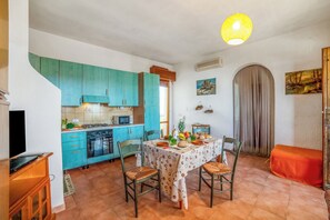 Standaard appartement, meerdere slaapkamers (Favoloso Salento | 50 Mt Dalla) | Dineren