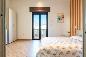 1 sovrum, strykjärn/strykbräda, wi-fi och sängkläder