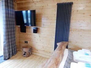 Room - The Balmoral Studio Lodge (Ellesmere)