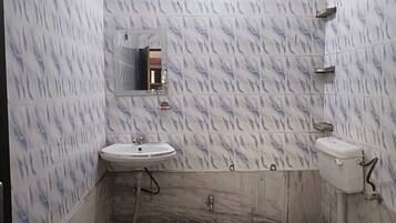 Dusch, hÄrtork, bidé och handdukar