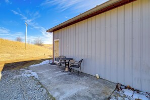 House (2 Bedrooms) | Interior - 8 Mi to Appalachian Trail! Home w/ Fire Pit (Ceres)