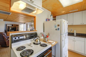 House (2 Bedrooms) | Interior - 8 Mi to Appalachian Trail! Home w/ Fire Pit (Ceres)