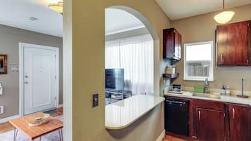 House (1 Bedroom) | Interior