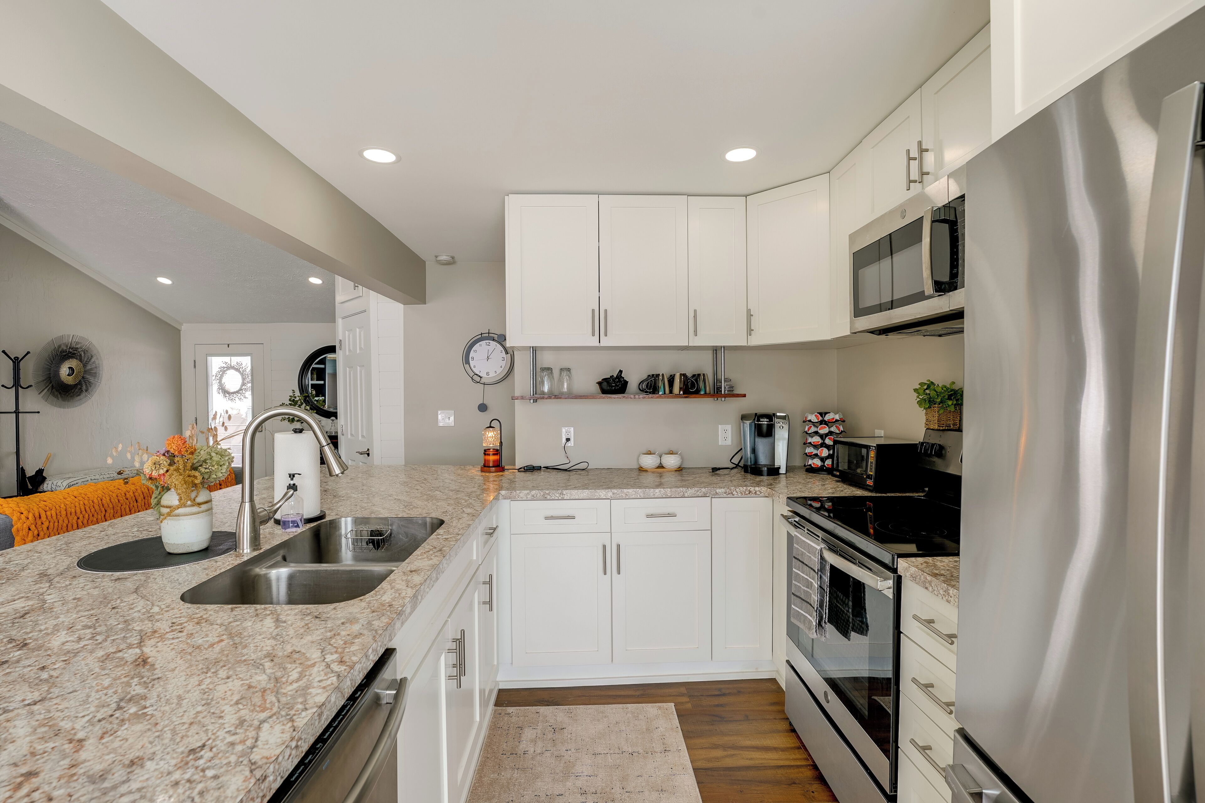 House (2 Bedrooms) | Interior