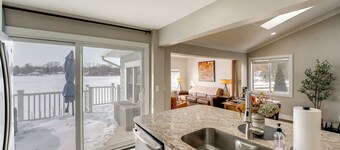 Hike, Fish & Golf: Waterfront Gem on Camp Lake!