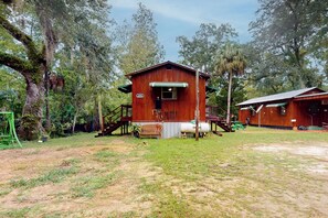 Interior - 1BR Riverfront w/ Views, Canoe, Grill & Fire Pit (Bronson)