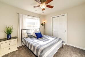 Interior - Colorado Springs Family Home ~ 10 Mi to Downtown! (Colorado Springs)