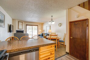 Apartment (2 Bedrooms) | Interior - Heated Pool & Hot Tub! Winter Park Mtn Retreat (Winter Park)