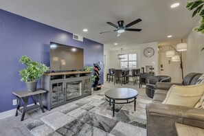 Apartment (1 Bedroom) | Interior - Renovated, Walkable! Old Town Condo w/ Pool Access (Scottsdale)