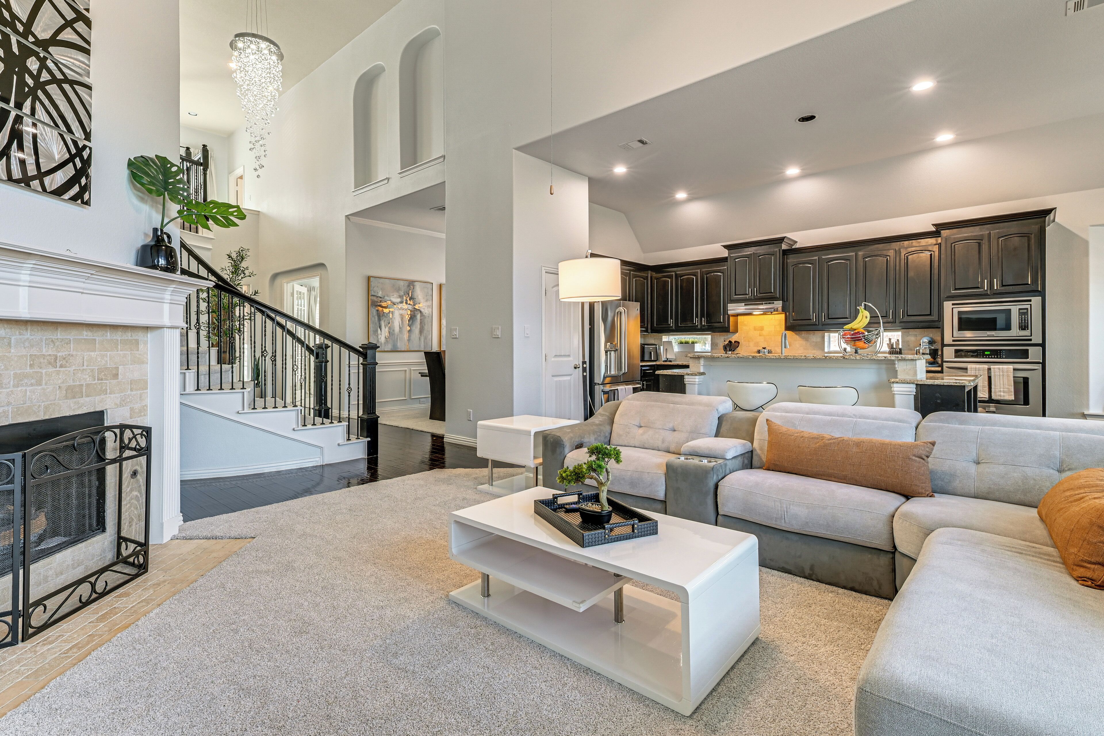 House (5 Bedrooms) | Front of property