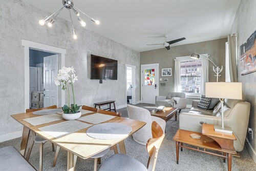 Deck & Home Office: Walkable Albuquerque Home