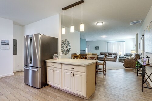 3 Mi to Bull Shoals Lake: Peaceful Escape w/ Patio