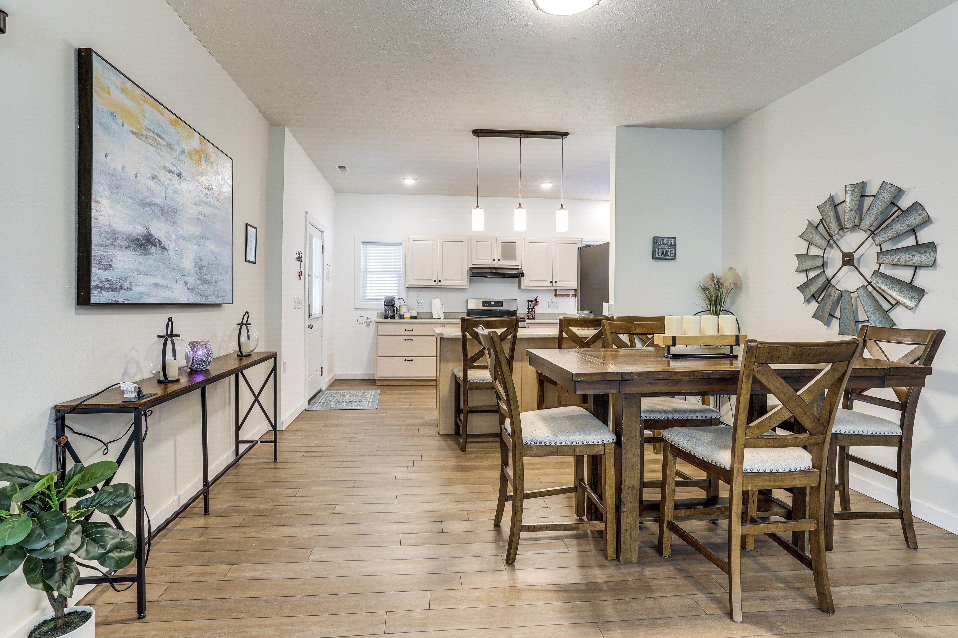  المنشأة من الداخل