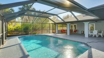 House (4 Bedrooms) | Front of property