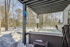 House (6 Bedrooms) | Interior - Poconos Ski Base w/ Hot Tub & Game Room! (Lake Harmony)