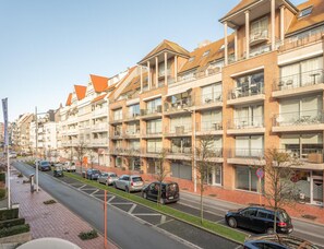 Exterior - Spacious Modern Apartment in Knokke-heist (Knokke-Heist)