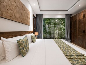 3 bedrooms, iron/ironing board, free WiFi, bed sheets - Splendid Villa 3Br Center Seminyak (Kuta Utara)