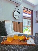 Suíte família | Cofres nos quartos, cortinas blackout, ferros/tábuas de passar roupa