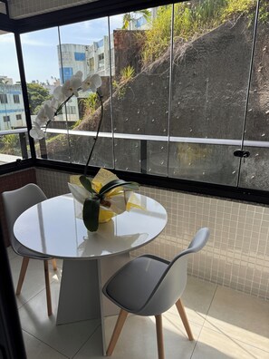 Dining - Cozy NEW apartment in Ondina (Salvador)