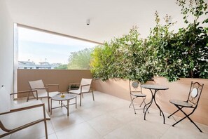 Outdoor dining - Voluptuousness, Euphoria elegant rooms (Puglia)