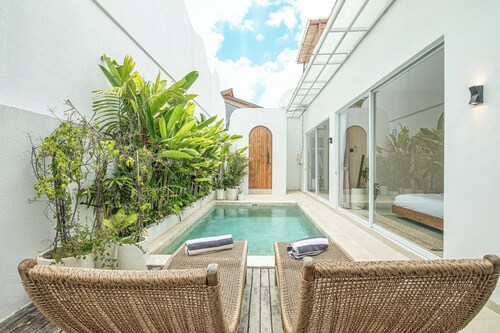 Brand New 2br Uluwatu villa 2 mins to beach