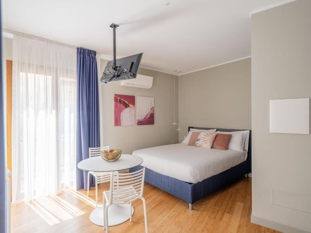 Deluxe Apartment | Peti besi dalam bilik, seterika/papan seterika, Wi-fi percuma 