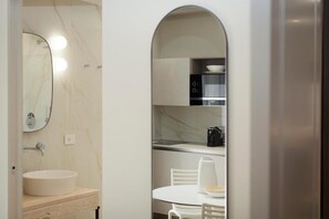 Appartement, balcon | Intérieur