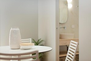 Appartement, balcon | Restauration