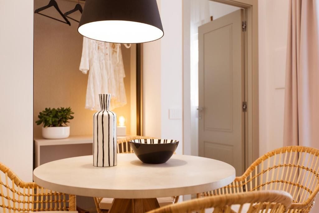 Deluxe Apartment | Dining