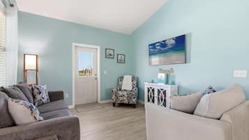 House | Living area | 50-inch Smart TV with digital channels, Netflix, Hulu
