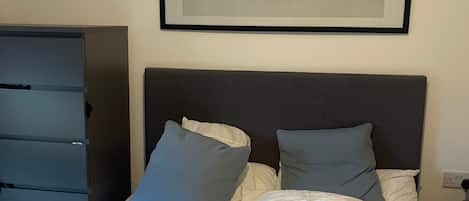 2 habitaciones, wifi gratis y ropa de cama