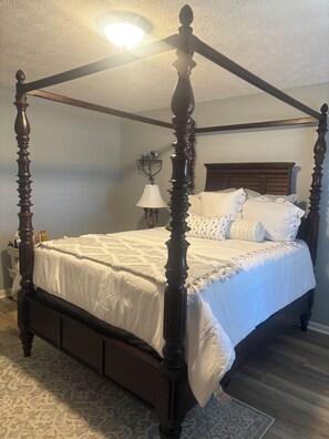 2 bedrooms, free WiFi - Modern & Comfortable Townhouse by Methodist U (Fayetteville)