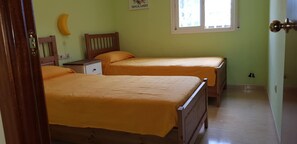 3 habitaciones, tabla de planchar con plancha y internet 