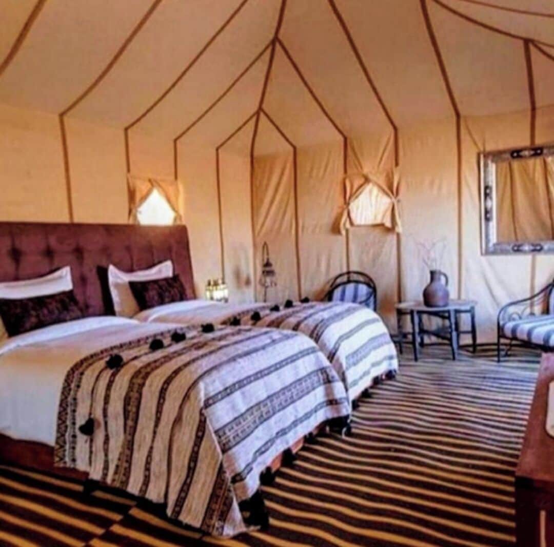 Chambre Deluxe double ou avec lits jumeaux, patio, vistas al desierto | Espace de travail pour ordinateurs portables, accès au Wi-Fi (inclus)