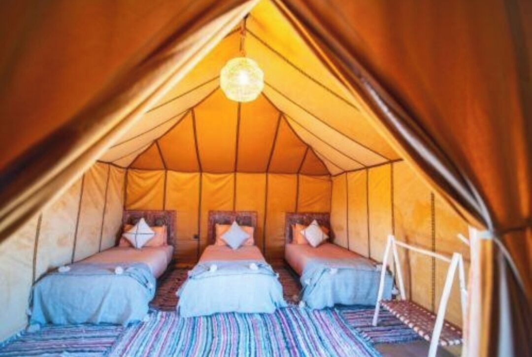 Chambre luxueuse, patio, vistas al desierto | Espace de travail pour ordinateurs portables, accès au Wi-Fi (inclus)