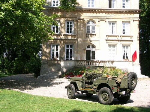 Le Château de Chambois ✦ Confidential ✦ Families ✦ Seminars