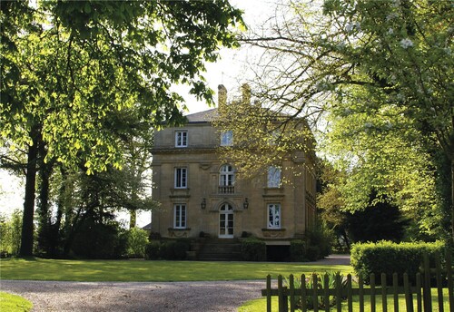 Le Château de Chambois ✦ Confidential ✦ Families ✦ Seminars