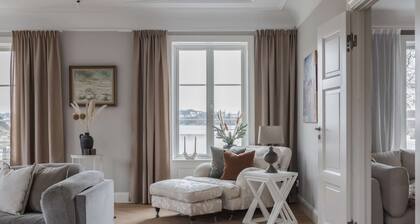 Villa Strandliv invites you to experience an extraordinary stay in a one-of-a-kind residence.