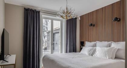 Villa Strandliv invites you to experience an extraordinary stay in a one-of-a-kind residence.