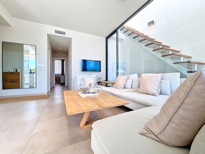 TV - Penthouse apartment with private roof terrace (Mar de Cristal)