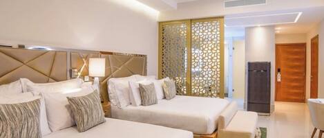 Tabla de planchar con plancha, wifi, ropa de cama