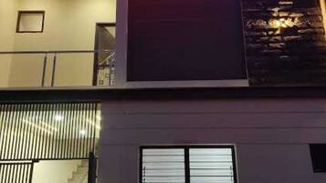 Standard Room | Exterior detail