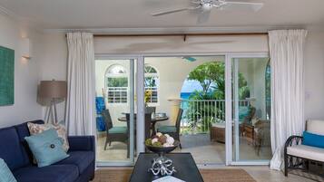 Apartment, 2 Bedrooms | Living area