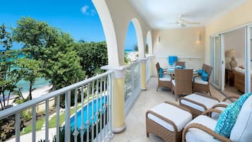 Condo, 3 Bedrooms | Property grounds
