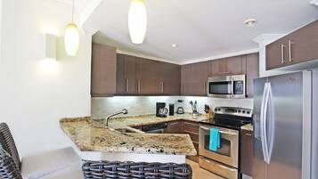 Kondominium, 3 kamar tidur | Dapur pribadi | Lemari es, oven, mesin pembuat kopi/teh, dan pemanggang roti