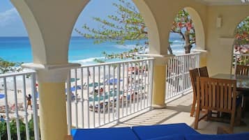 Apartment, 3 Bedrooms | Outdoor dining