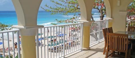 Apartment, 3 Bedrooms | Outdoor dining