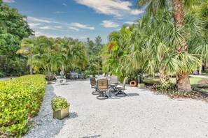 Condo, 2 Bedrooms | Property grounds - Sunset Captiva Bayside Unit 103 2 Bedroom Condo (Captiva)