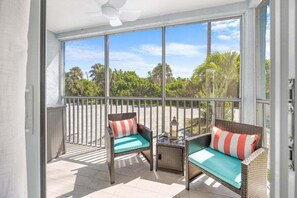 Condo, 2 habitaciones | Interior